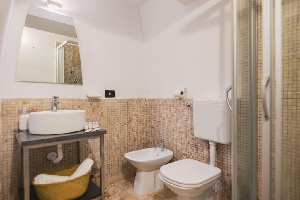 Trani -Suite ❉Marmor - Elegante Casa Storica ❉ Exterior photo