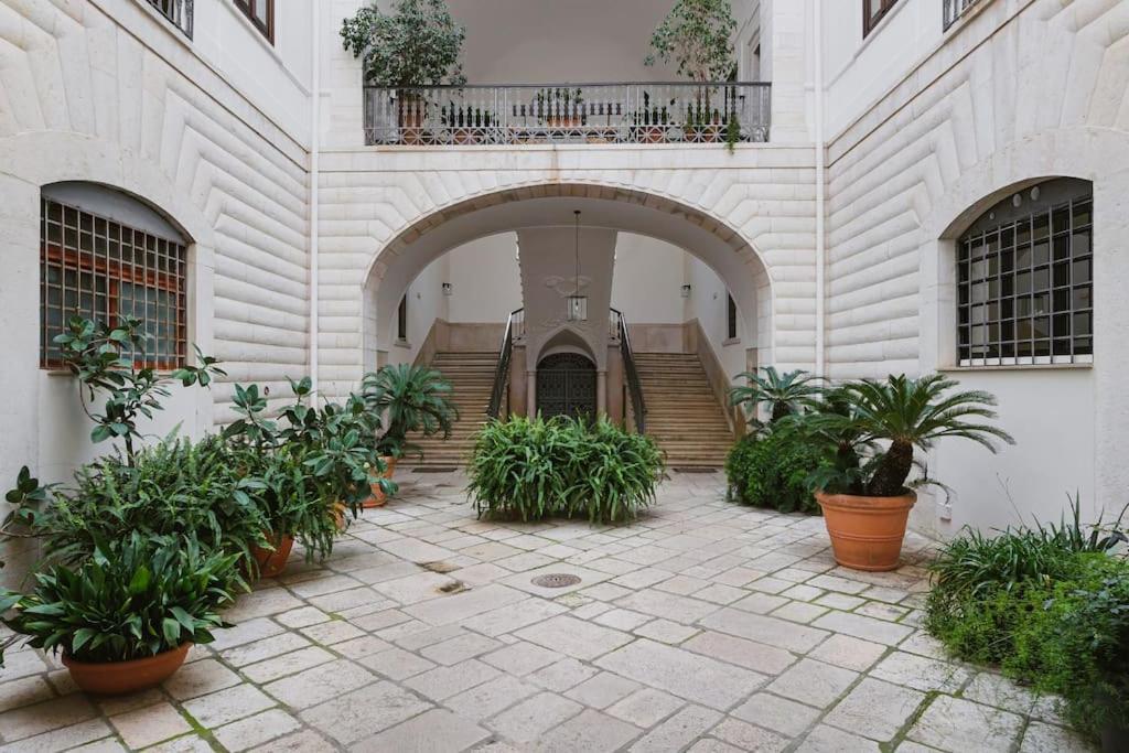 Trani -Suite ❉Marmor - Elegante Casa Storica ❉ Exterior photo
